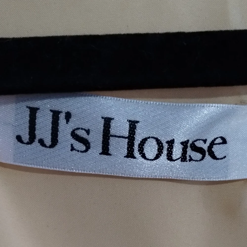 J.J.'s House Yellow Gold Stretch Satin Dress - Picture 11 of 14